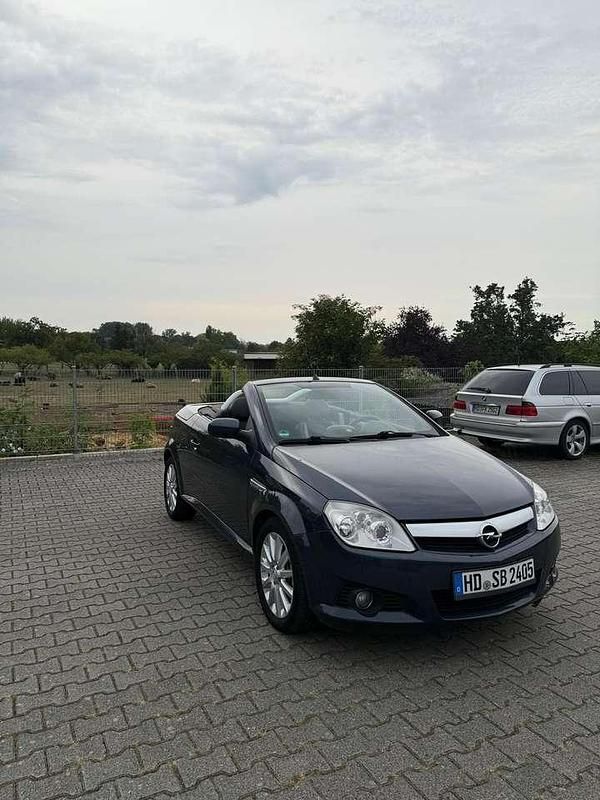 Gebraucht 2009 Opel Tigra Edition Cabrio | 2.500 € (Fairer Preis) - Bild 1/4