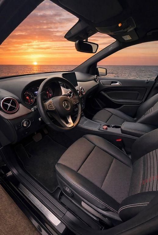 Gebraucht Mercedes B200 Urban 136 PS (100 kW) 2016 Schwarz Van / Kleinbus