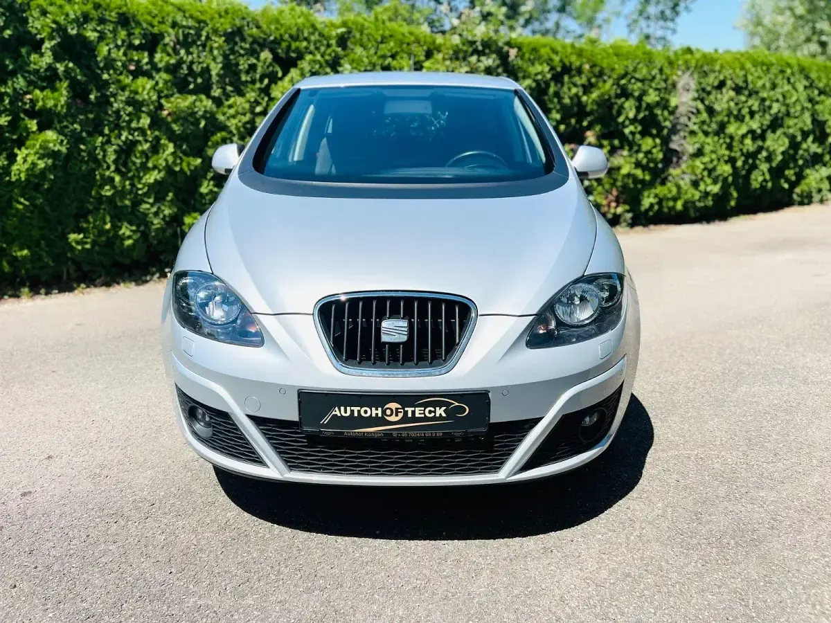 Gebraucht Seat Altea 4You 105 PS (77 kW) 2014 Silber Limousine