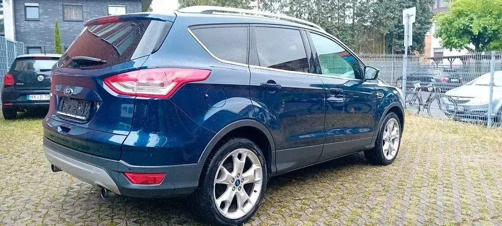 Second-hand Ford Kuga 163 CP (119 kW) 2013 Albastru SUV