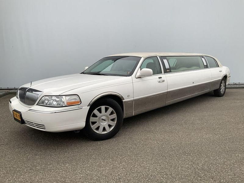 Gebraucht Lincoln Town Car 204 PS (150 kW) 2003 Weiß Limousine