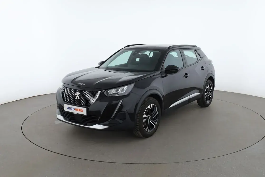 Gebraucht Peugeot 2008 Allure 131 PS (96 kW) 2020 SUV