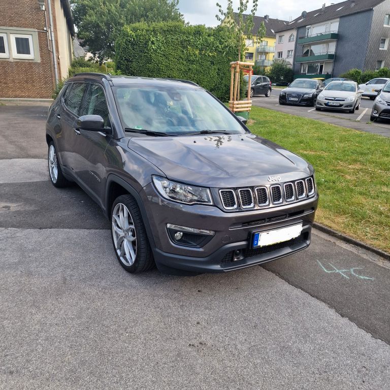 Braun Gebraucht 2018 Jeep Compass Longitude SUV | 13.999 € (Fairer Preis) - Bild 1/4