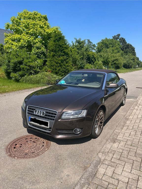 Braun Gebraucht 2011 Audi A5 Cabriolet Cabrio | 11.500 € (Guter Preis) - Bild 1/4
