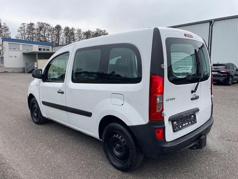 Gebraucht Mercedes Citan 112 114 PS (83 kW) 2018 Weiß Van / Kleinbus