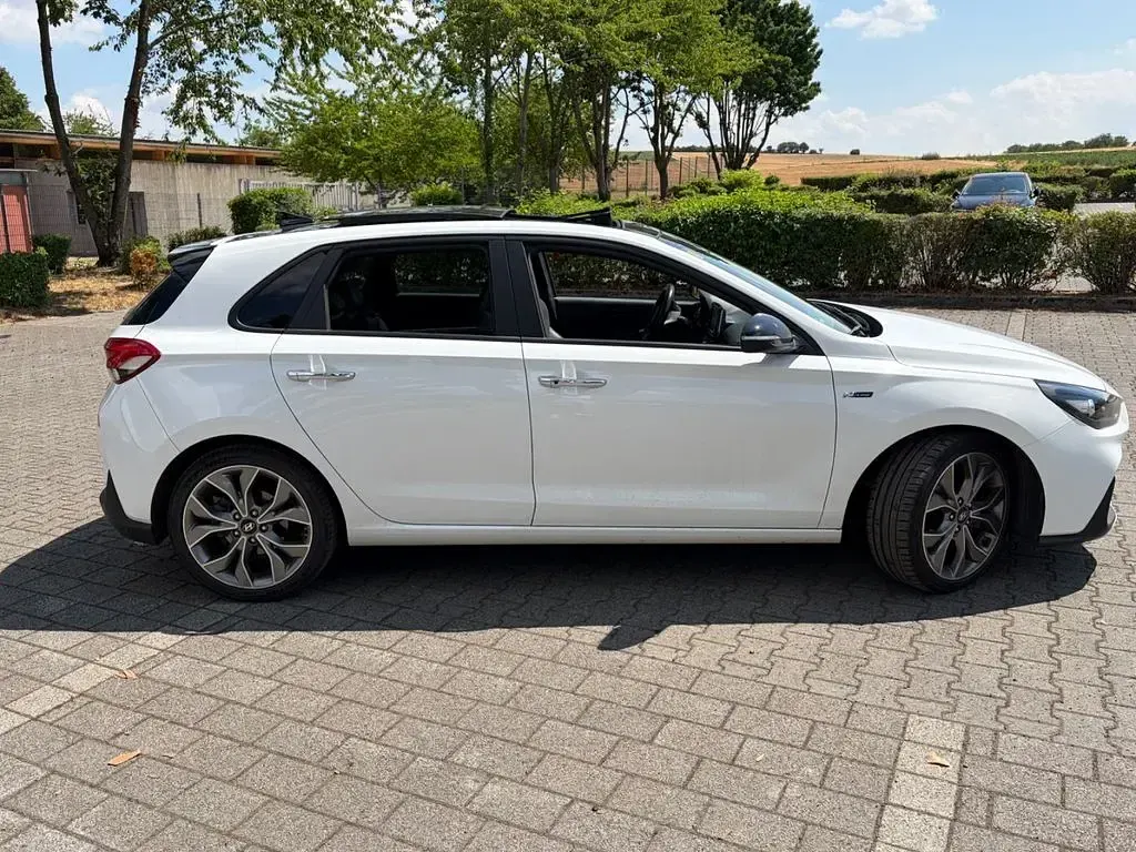Gebraucht Hyundai i30 N Line 140 PS (102 kW) 2019 Weiß Limousine