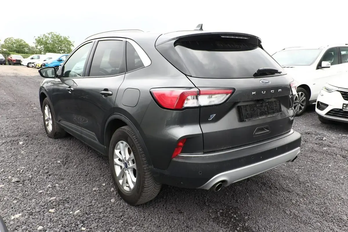 Second-hand Ford Kuga Titanium 224 CP (164 kW) 2022 Gri SUV