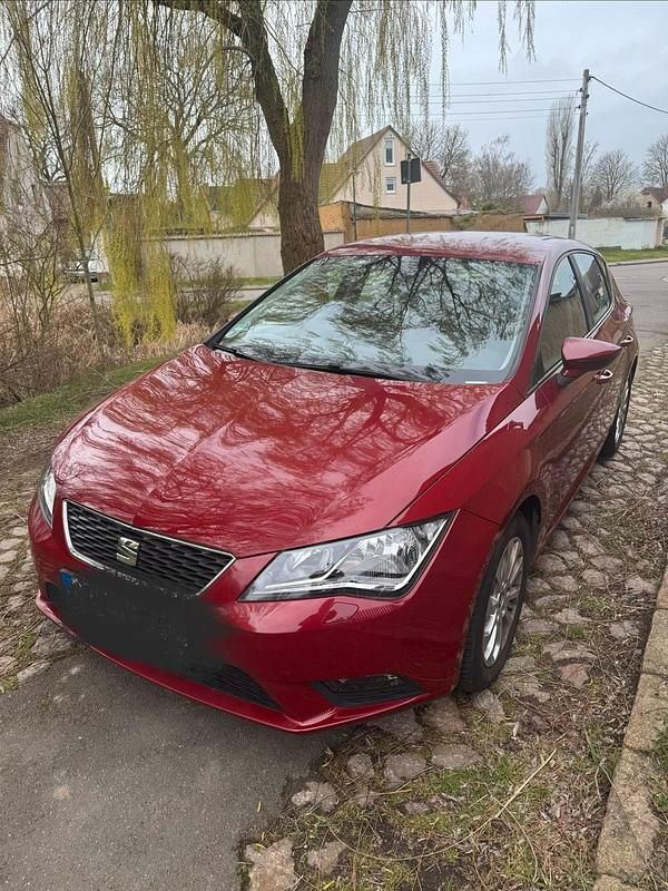 Gebraucht Seat Leon 110 PS (80 kW) 2014 Rot Limousine