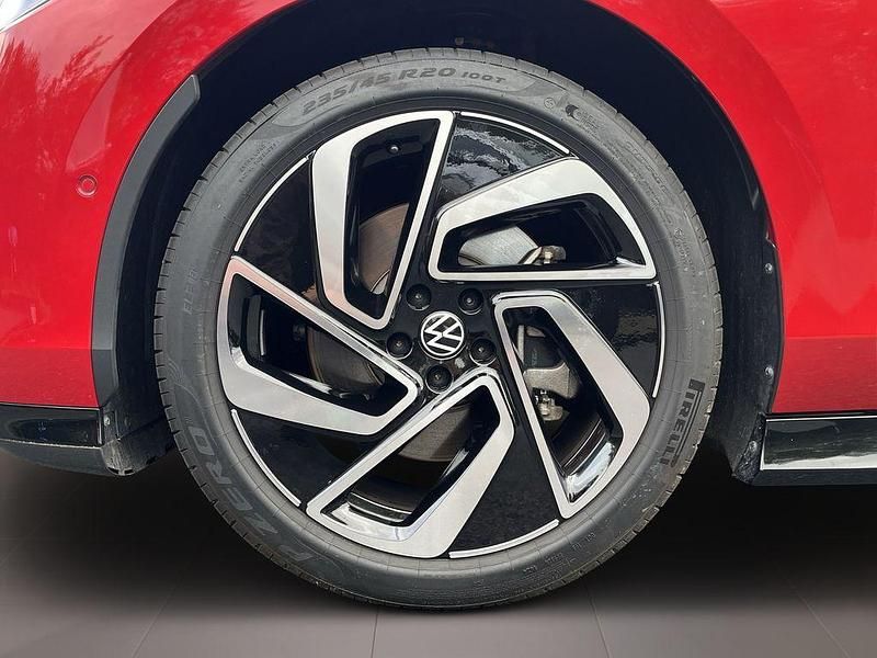 Gebraucht VW ID.7 Pro 210 kW (286 PS) 2024 Kings red metallic (metallic) Kombi