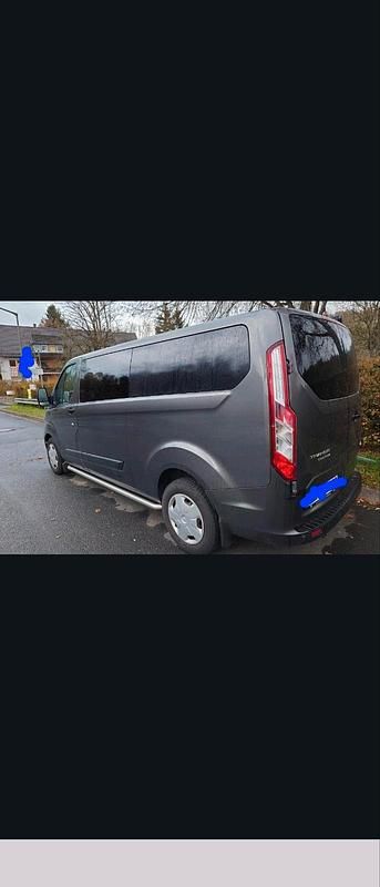 Grau Gebraucht 2020 Ford Transit Custom Van / Kleinbus | 29.999 € - Bild 1/4