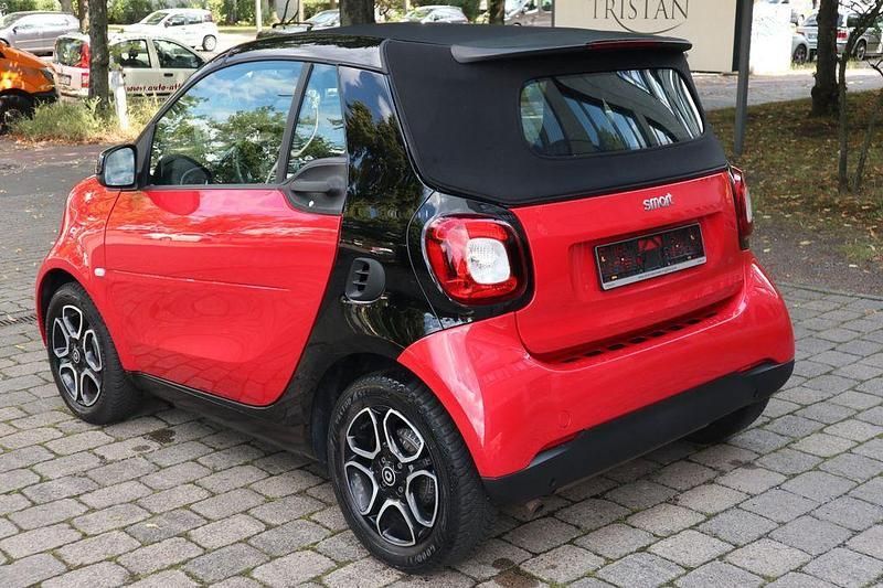 Gebraucht Smart ForTwo Cabrio 71 PS (52 kW) 2017 Schwarz Cabrio