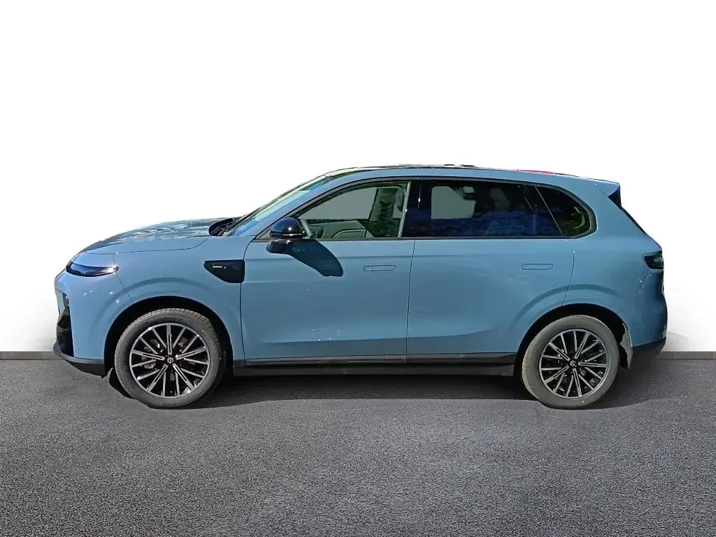 Neu Leapmotor B10 160 kW (218 PS) 2026 Blau SUV