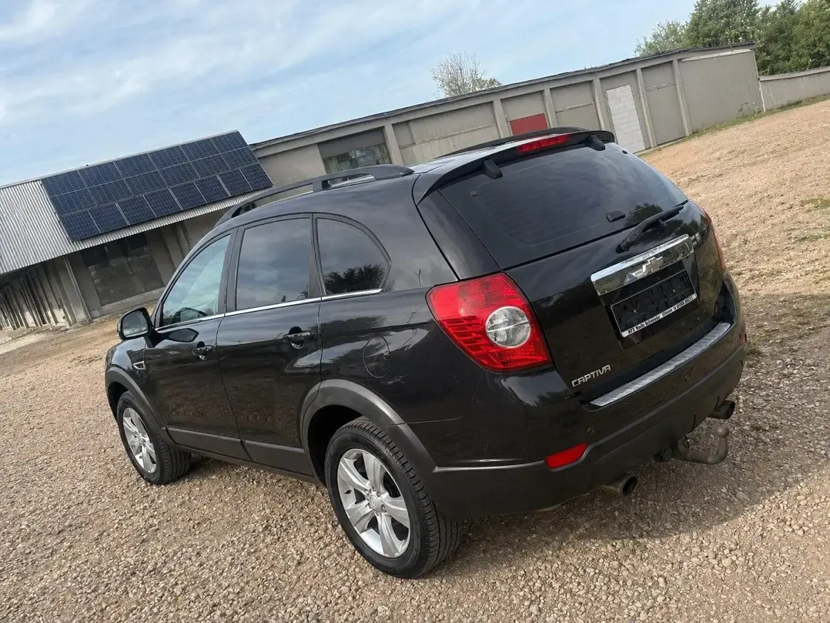 Gebraucht Chevrolet Captiva 167 PS (122 kW) 2011 Schwarz SUV