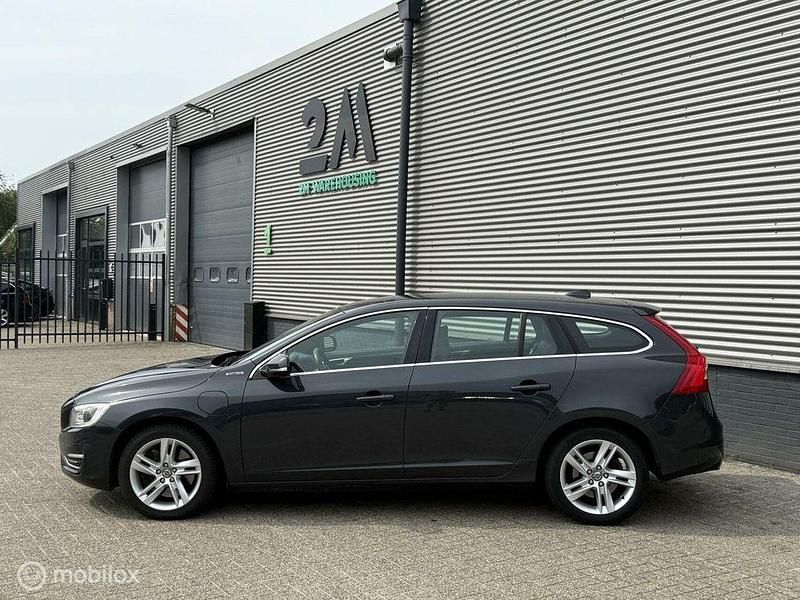 Gebraucht Volvo V60 Summum 215 PS (158 kW) 2013 Grau Kombi