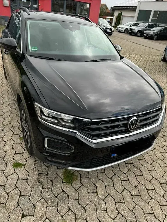 Używany VW T-Roc Active 116 KM (85 kW) 2021 Czarny SUV