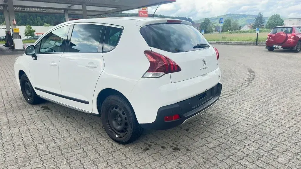 Second-hand Peugeot 3008 Active 165 CP (121 kW) 2015 Alb Break