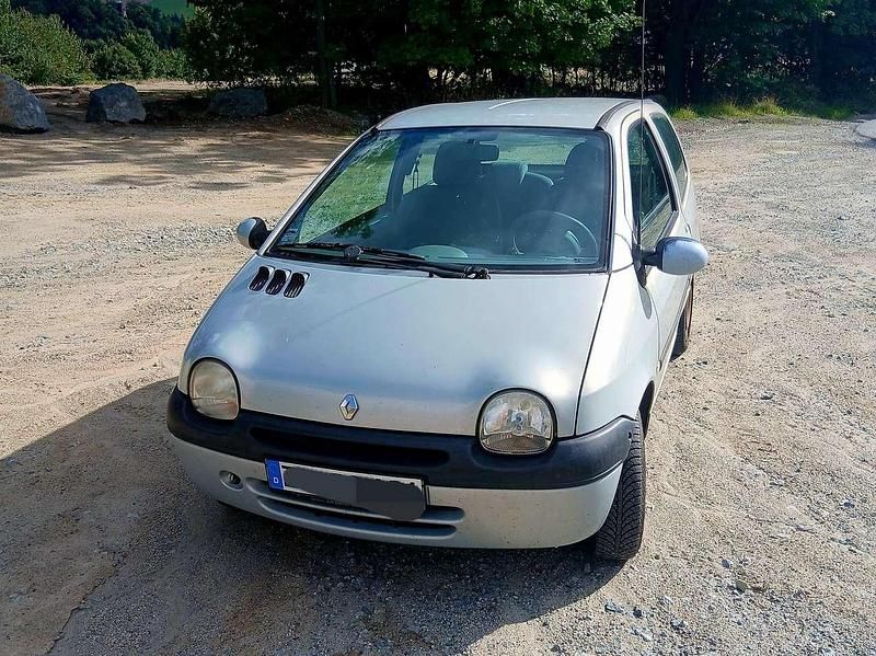 Grau Gebraucht 2004 Renault Twingo Authentique Kleinwagen | 999 € (Guter Preis) - Bild 1/4