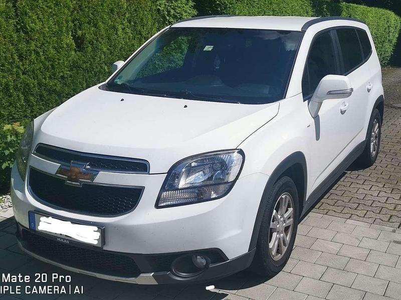 Weiß Gebraucht 2014 Chevrolet Orlando LT Kombi | 6.450 € (Fairer Preis) - Bild 1/3