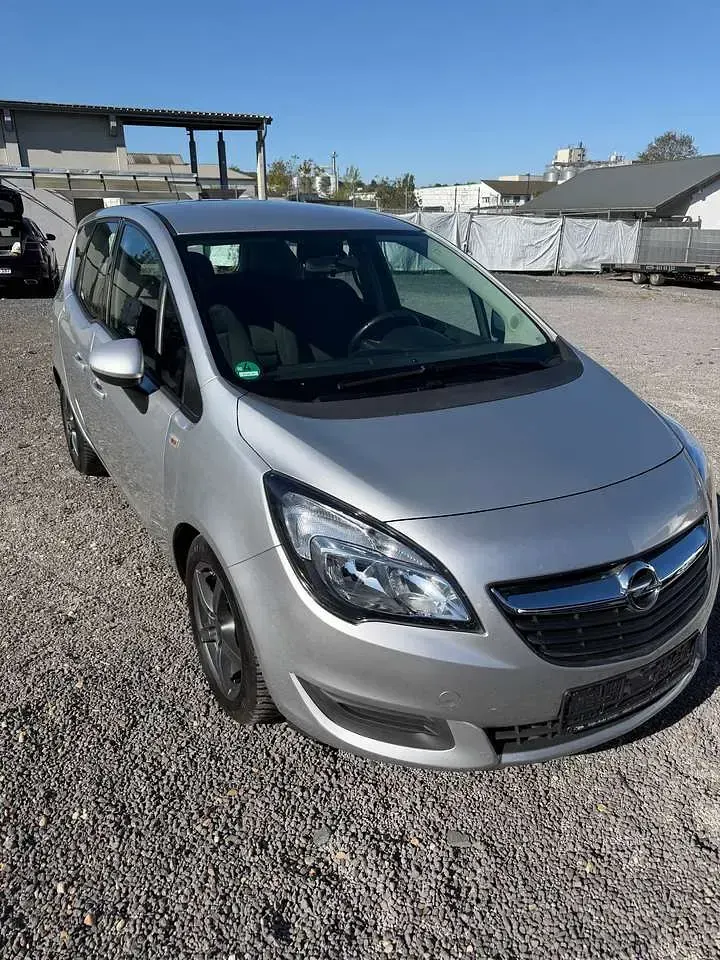 Gebraucht Opel Meriva Innovation 120 PS (88 kW) 2015 Silber Van / Kleinbus