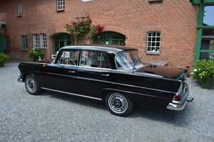 Gebraucht Mercedes 190 80 PS (58 kW) 1964 Schwarz Limousine