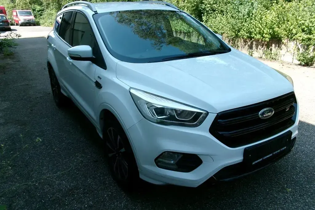 Gebraucht Ford Kuga Cool & Connect 150 PS (110 kW) 2018 Weiß SUV