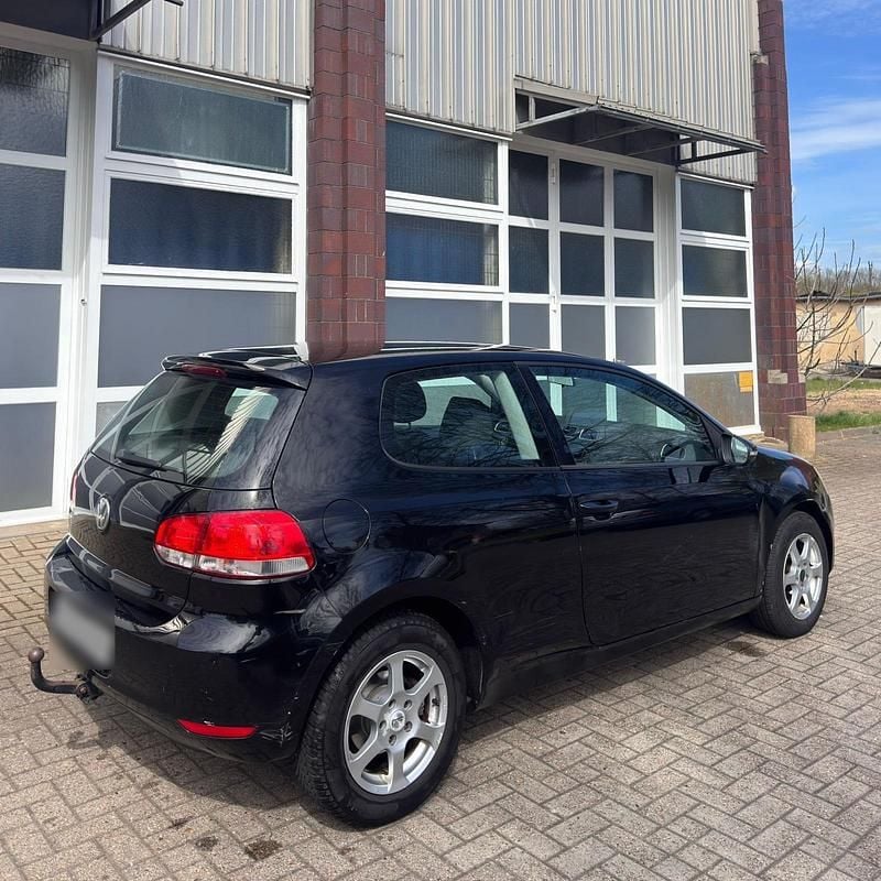 Second-hand VW Golf VI 80 CP (58 kW) 2009 Negru Hatchback