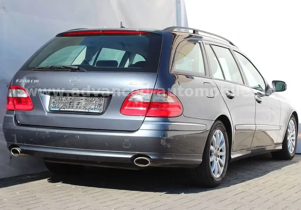 Używany Mercedes E280 Elegance 190 KM (139 kW) 2008 Szary Kombi
