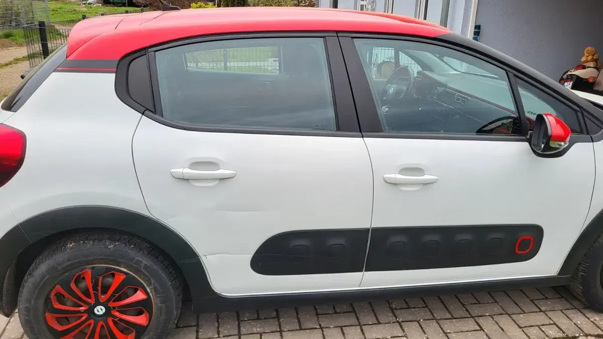 Gebraucht Citroën C3 Feel 82 PS (60 kW) 2018 Weiß Kleinwagen