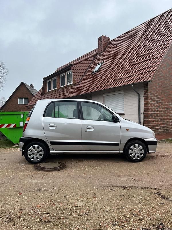 Gebraucht Hyundai Atos 54 PS (39 kW) 2000 Silber Kleinwagen
