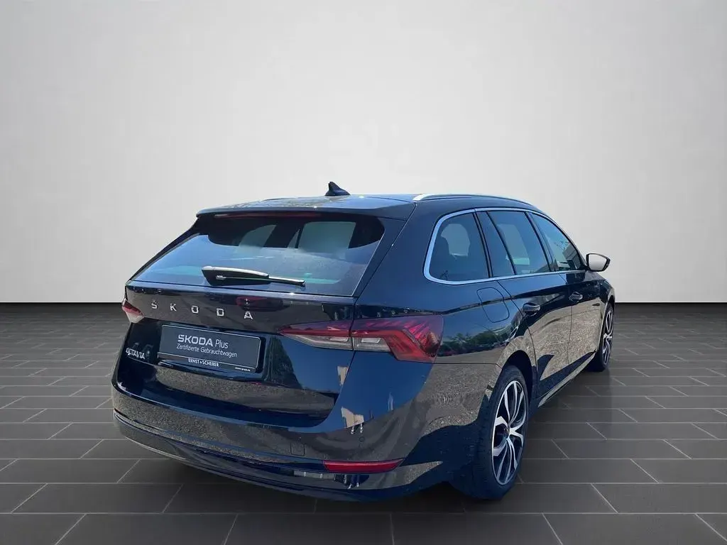 Gebraucht Skoda Octavia Style 150 PS (110 kW) 2020 Blackmagic perleffekt (metallic) Kombi