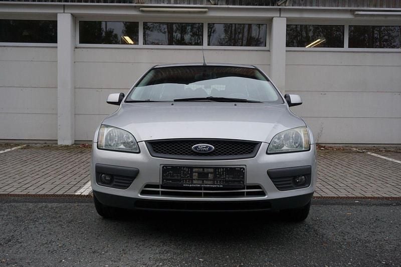 Gebraucht Ford Focus Fun X 101 PS (74 kW) 2006 Silber Kombi