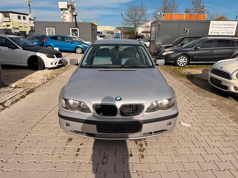 Gebraucht BMW 320 143 PS (105 kW) 2001 Grau Limousine
