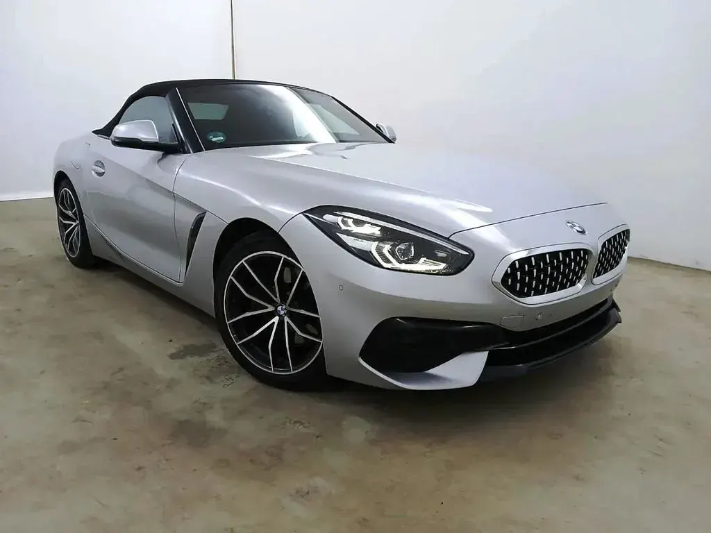 Gebraucht BMW Z4 Sport Line 197 PS (144 kW) 2022 Rot Cabrio