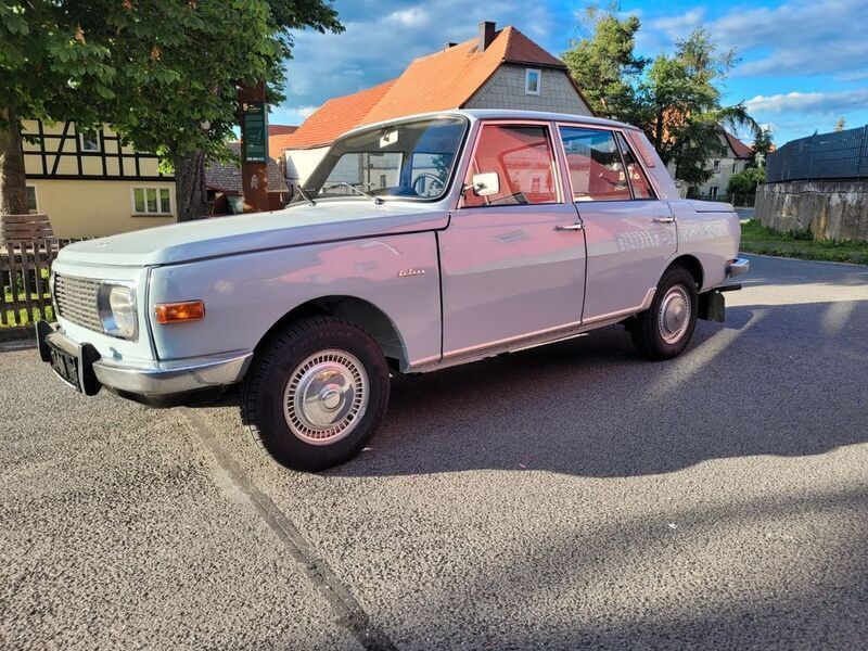 Blau Gebraucht 1975 Wartburg 353 Limousine | 9.999 € - Bild 1/4