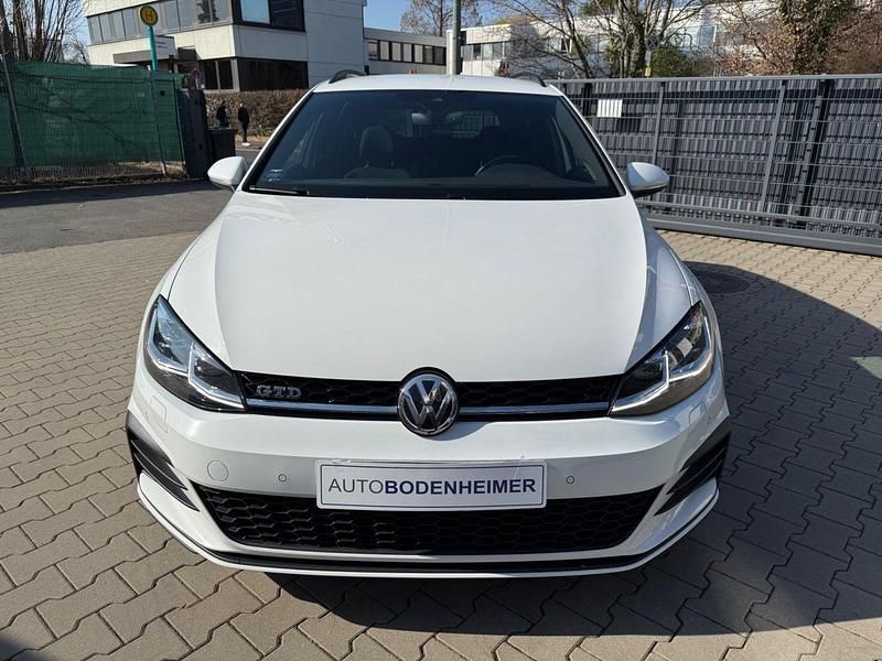 Second-hand VW Golf VII GTD 184 CP (135 kW) 2019 Alb Break