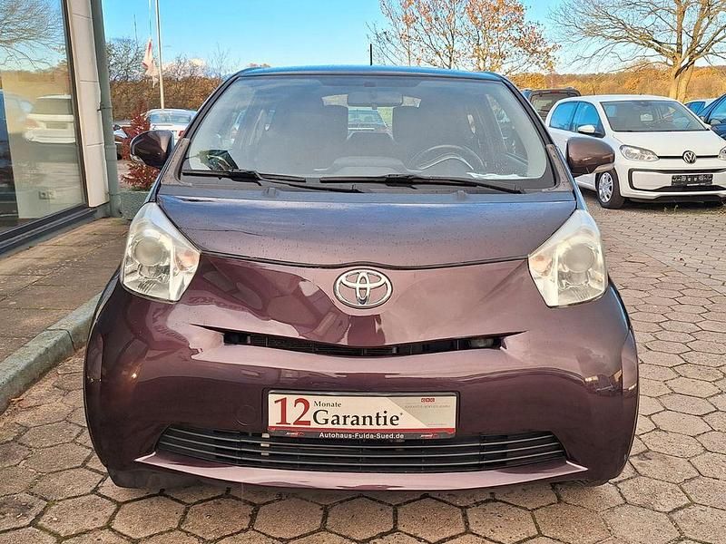 Gebraucht Toyota iQ Basis 68 PS (50 kW) 2009 Kleinwagen