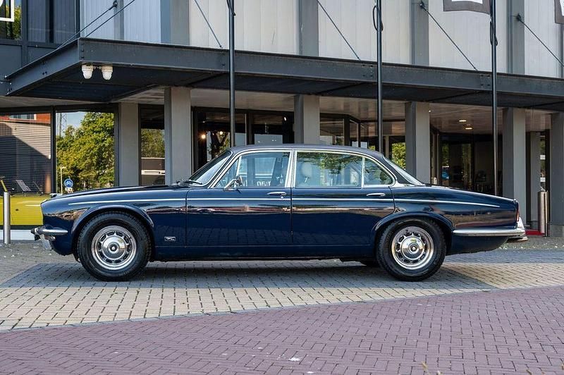 Gebraucht Jaguar XJ 254 PS (186 kW) 1976 Blau Limousine