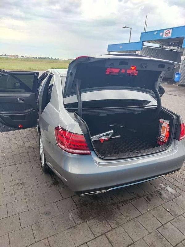 Gebraucht Mercedes E250 Avantgarde 211 PS (155 kW) 2013 Andere farben Limousine