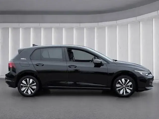 Gebraucht VW Golf VIII Goal 116 PS (85 kW) 2025 Schwarz Limousine