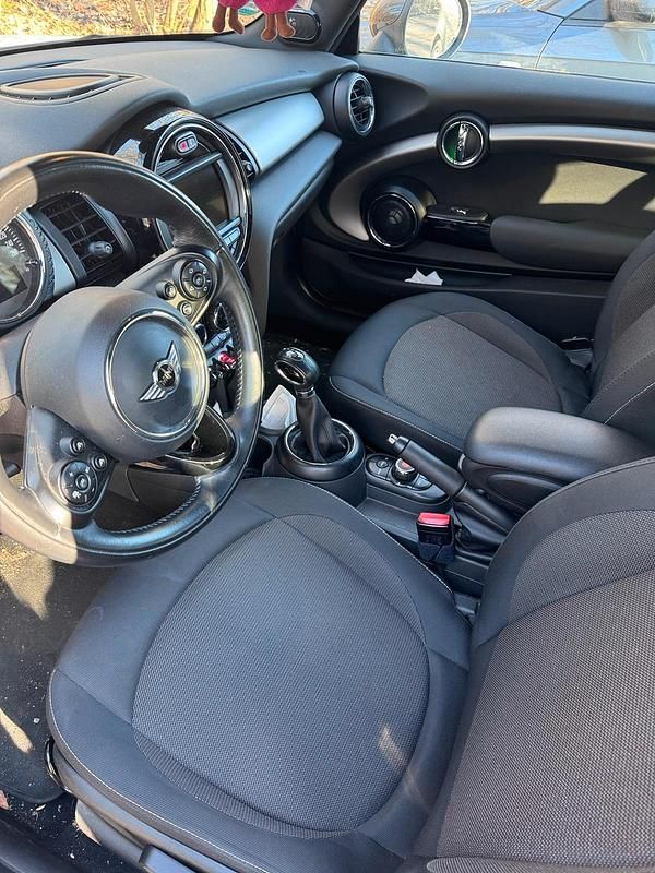 Gebraucht Mini Cooper D 110 PS (80 kW) 2015 Weiß Kleinwagen