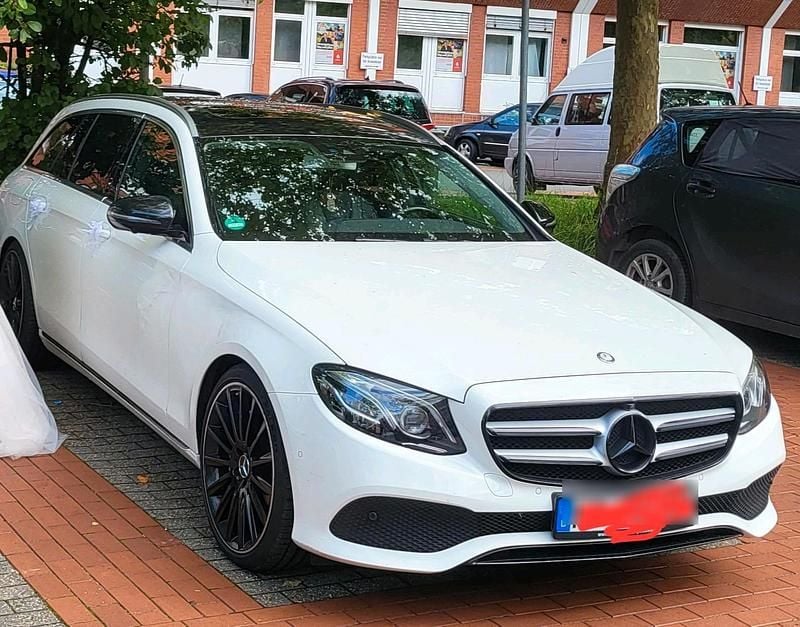 Gebraucht Mercedes E350 256 PS (188 kW) 2017 Weiß Kombi