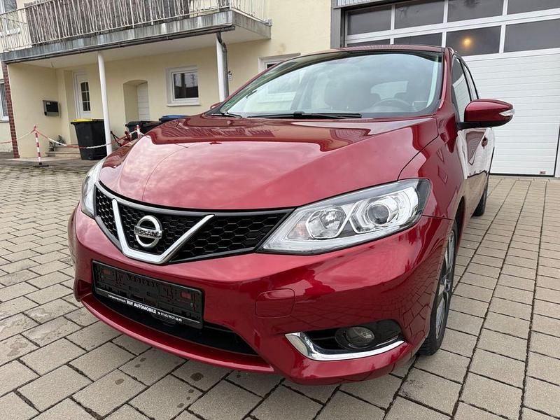 Gebraucht Nissan Pulsar N-Connecta 116 PS (85 kW) 2018 Rot Kleinwagen