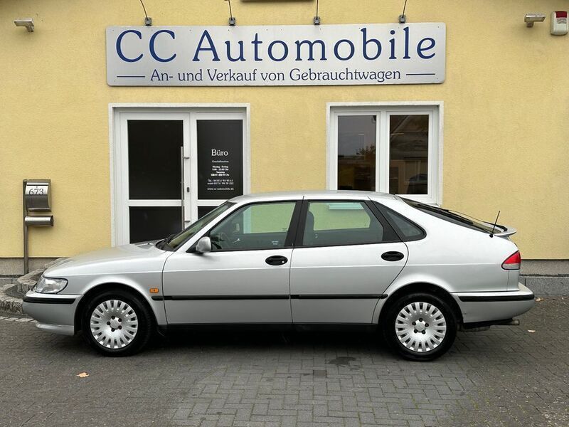 Gebraucht Saab 900 131 PS (96 kW) 1997 Silber metallic Kleinwagen
