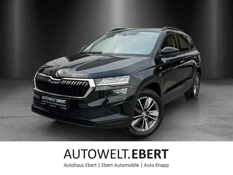 Schwarzmagic perleffekt Gebraucht 2022 Skoda Karoq Tour SUV | 31.690 € (Etwas zu teuer) - Bild 1/4