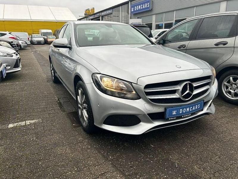 Gebraucht Mercedes C180 156 PS (114 kW) 2015 Silber Limousine