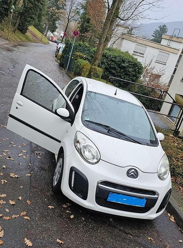 Weiß Gebraucht 2013 Citroën C1 Tendance Kleinwagen | 5.000 € (Guter Preis) - Bild 1/4