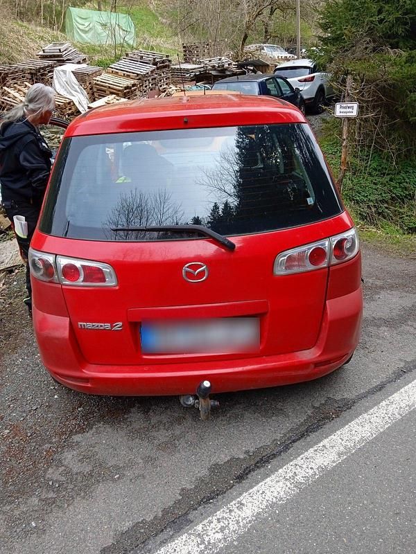 Usata Mazda 2 80 CV (58 kW) 2006 Rosso Utilitaria