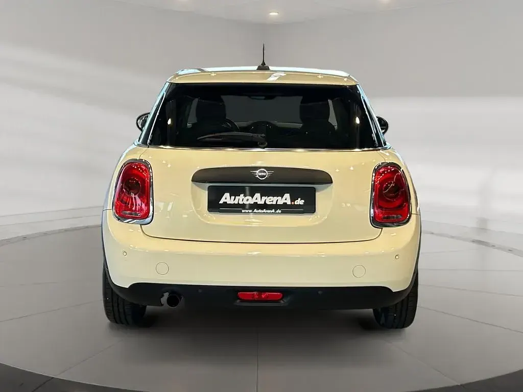 Gebraucht Mini ONE 102 PS (75 kW) 2018 Pepper white Kleinwagen