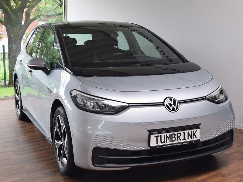 Gebraucht VW ID.3 Pro Performance 150 kW (204 PS) 2023 Scale silver metallic schwarz Kleinwagen