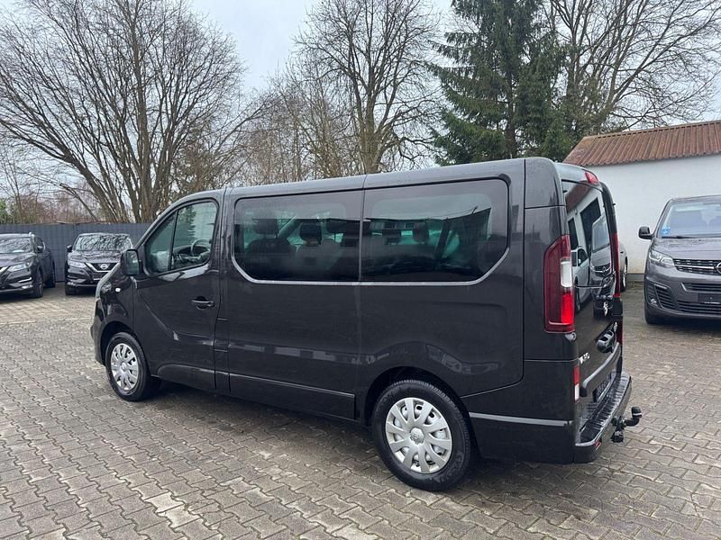 Gebraucht Opel Vivaro 125 PS (91 kW) 2017 Schwarz Van / Kleinbus